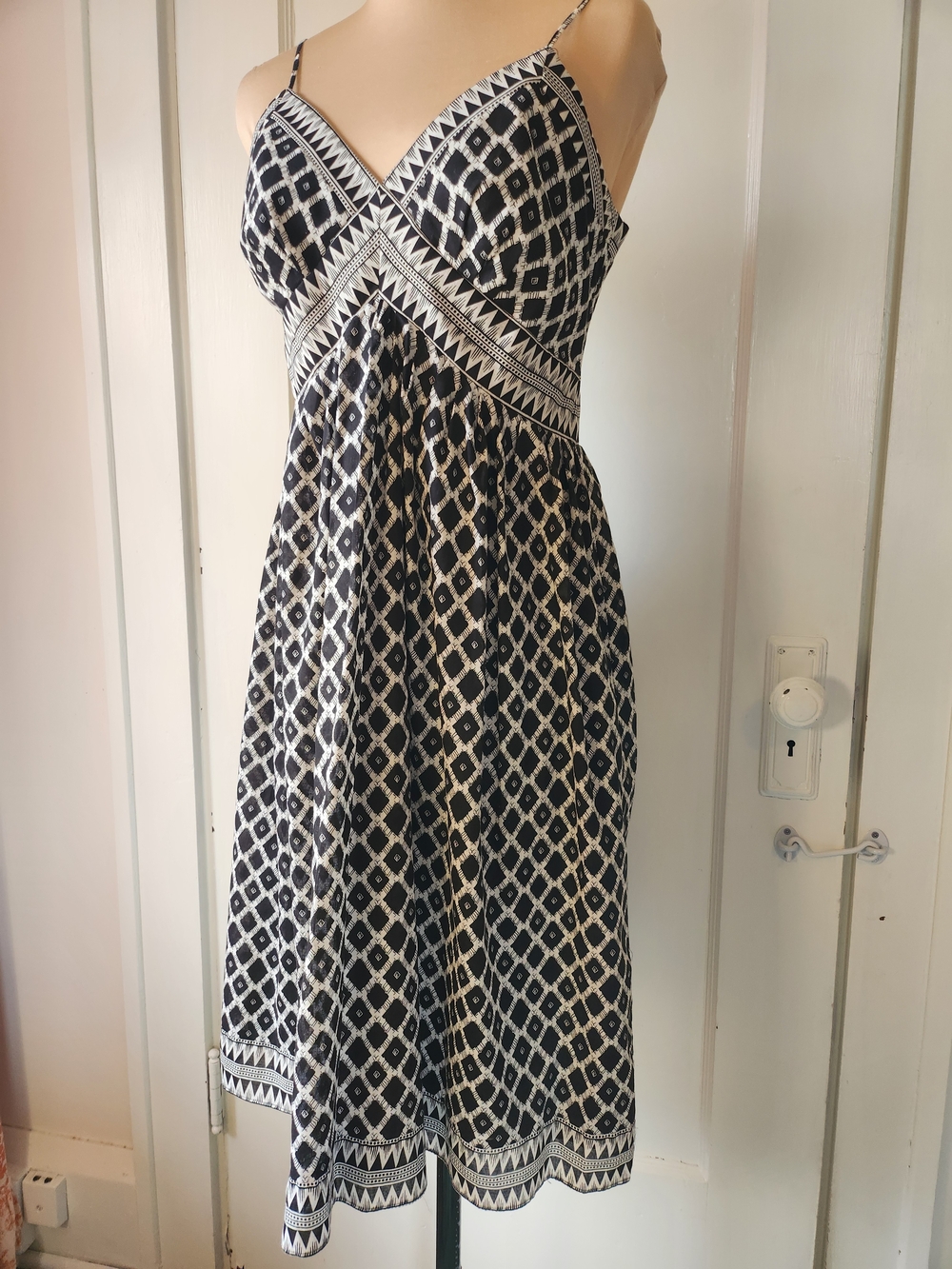 Tailor B. Moss Black & White Geometric Spaghetti-Strap Midi Dress